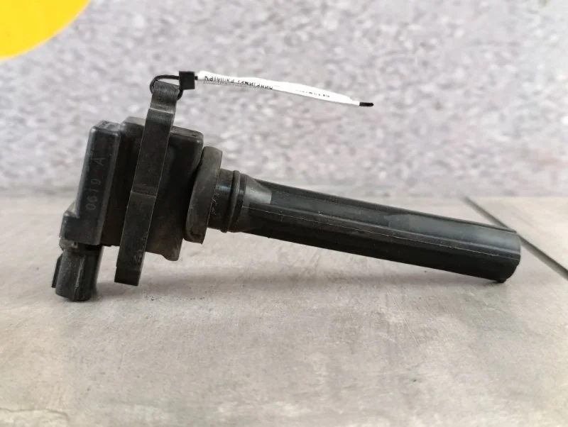 Катушка зажигания Suzuki Grand Vitara 2004 TL52