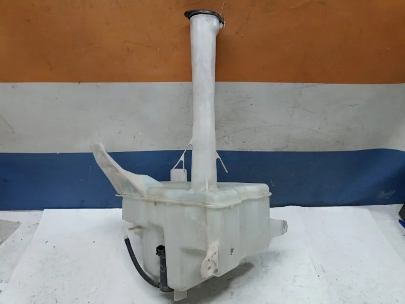 Бачок омывателя Toyota Celsior 2006 8531550150 UCF31 4.3 3UZ-FE