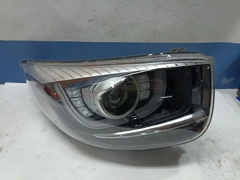 Фара Kia Picanto 3 2017 92102G6370 JA 1.2 G4LA, передняя правая