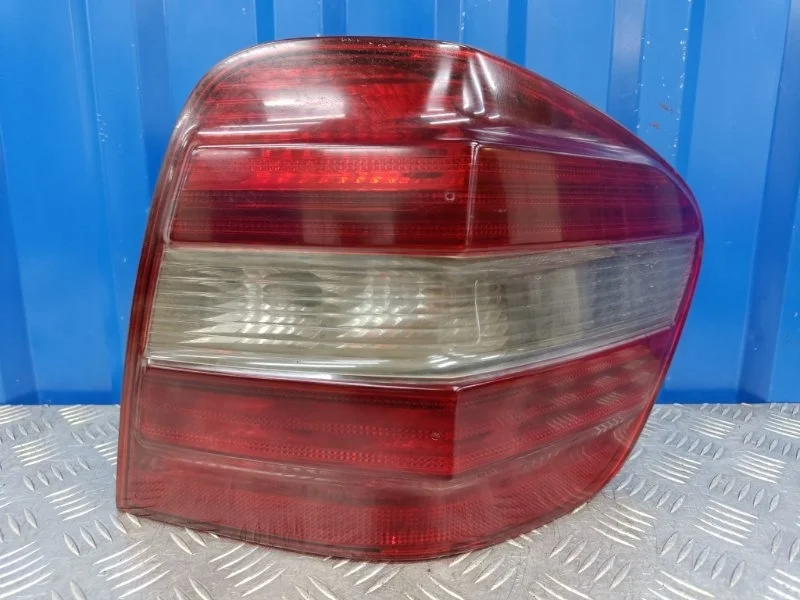 Фонарь Mercedes-Benz M-Class 2008 A1648202264 W164 3.5 M272.967, правый