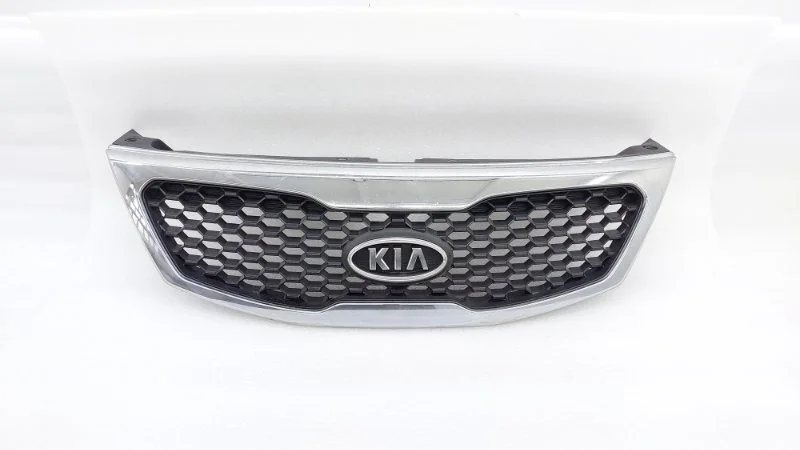 Решетка радиатора Kia Sorento 2011 XM