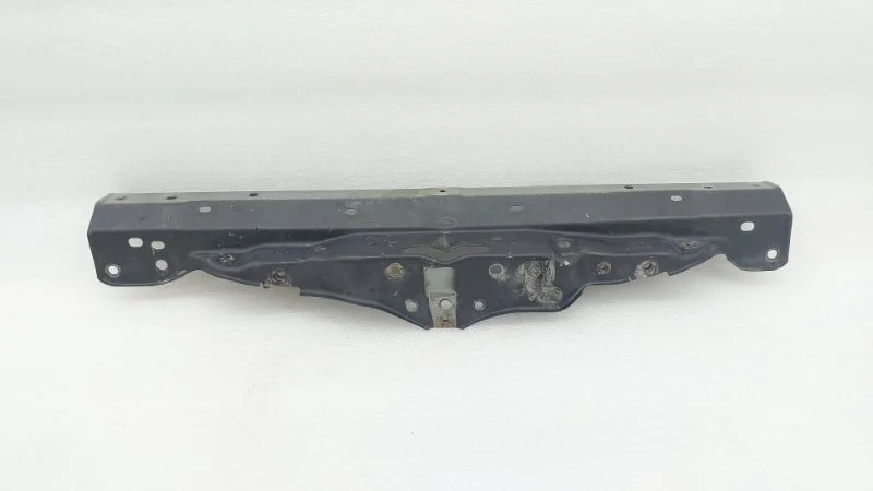 Панель передняя Toyota Land Cruiser 2008