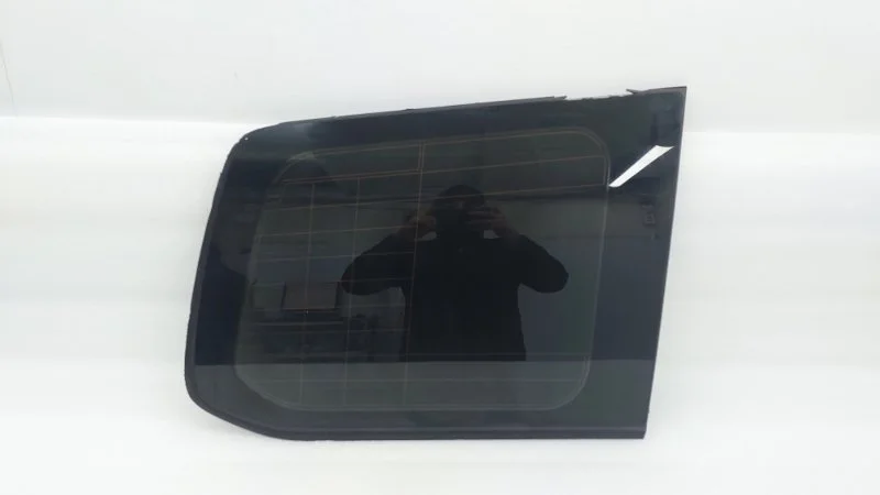 Стекло кузовное глухое Toyota Land Cruiser 2008