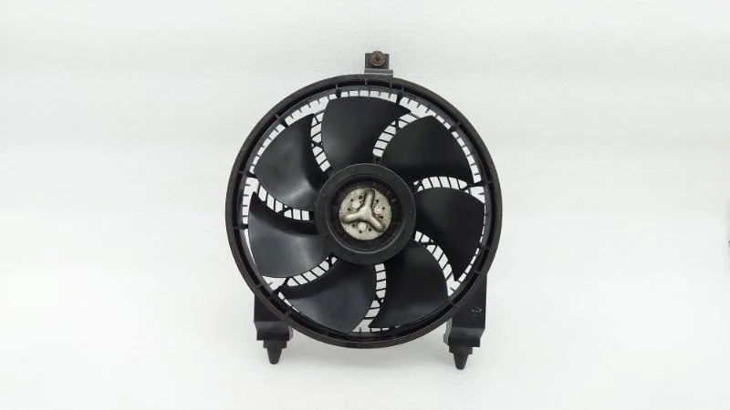 Вентилятор радиатора Toyota Land Cruiser 2008