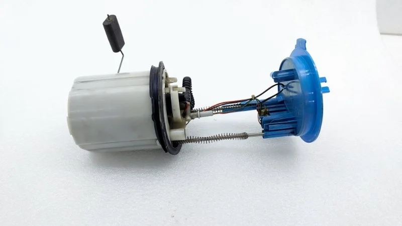 Насос топливный электрический Volkswagen Tiguan 2010 5N1