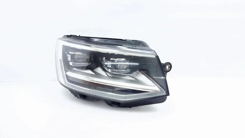 Фара Volkswagen Transporter 2017 T6