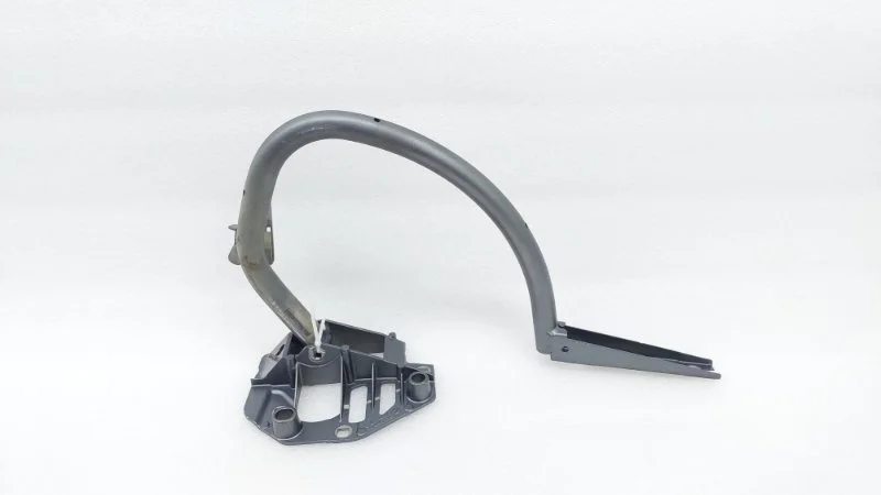 Петля крышки багажника Mercedes-Benz C43 2018 C205