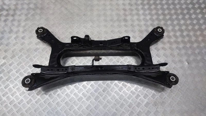 Подрамник Toyota Camry 2019 70