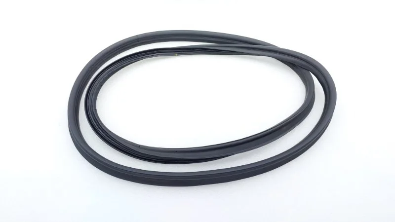 Уплотнитель проема багажника Kia Rio X-Line 2020 FB