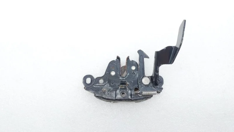 Замок капота Nissan Almera 2017 G15