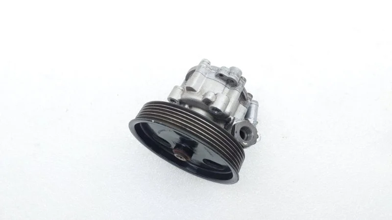 Насос гидроусилителя руля Nissan Almera 2017 G15