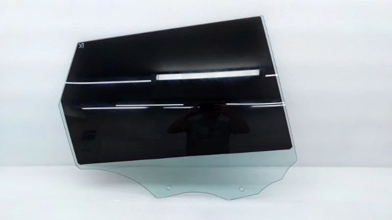 Стекло двери Range Rover Sport 2015 L494