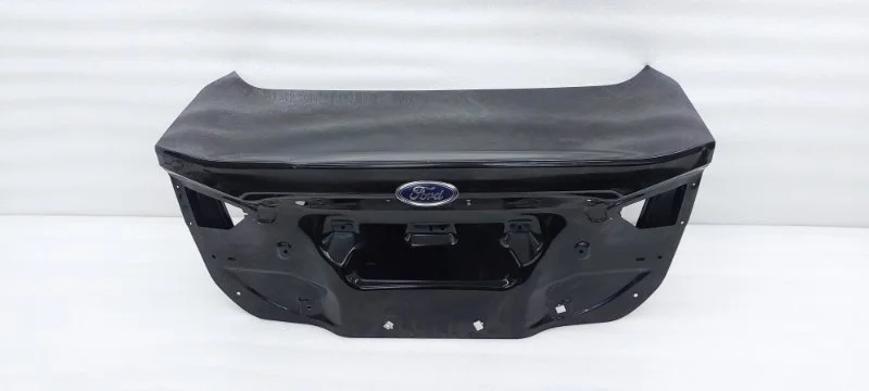 Крышка багажника Ford Mondeo 2017 5