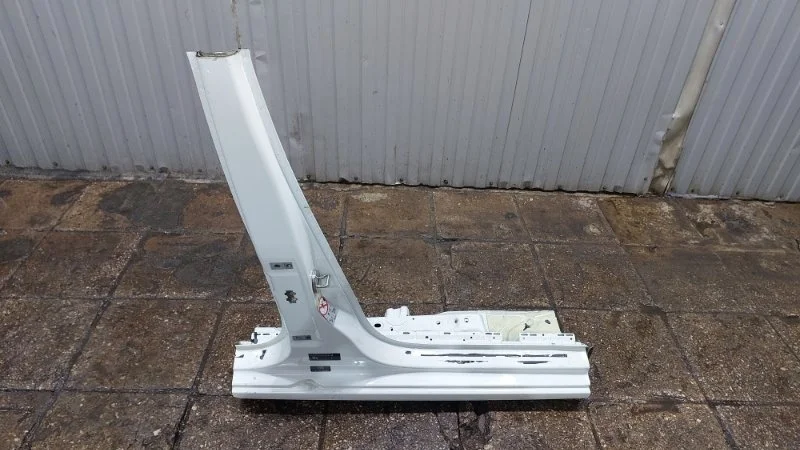 Порог со стойкой Skoda Octavia 2017 A7