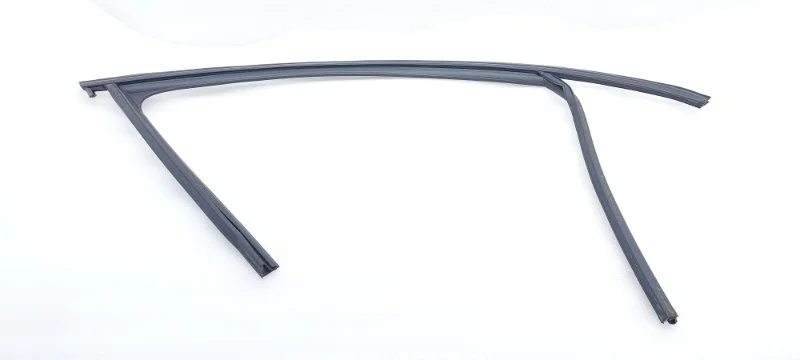 Уплотнитель стекла двери Skoda Octavia 2017 A7