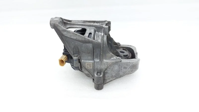 Опора двигателя Audi Q8 2019 4MN