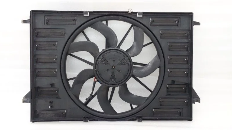 Вентилятор радиатора Audi Q8 2019 4MN
