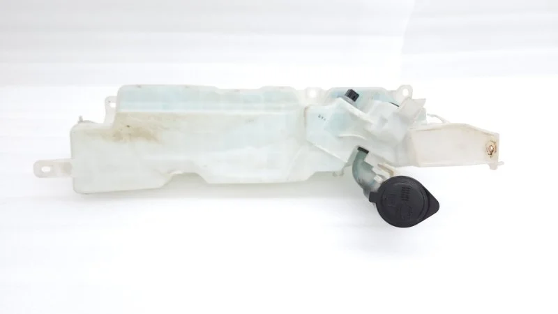 Бачок омывателя Toyota Land Cruiser 2012 200