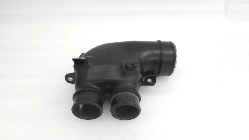 Патрубок интеркулера Toyota Land Cruiser 2012 200