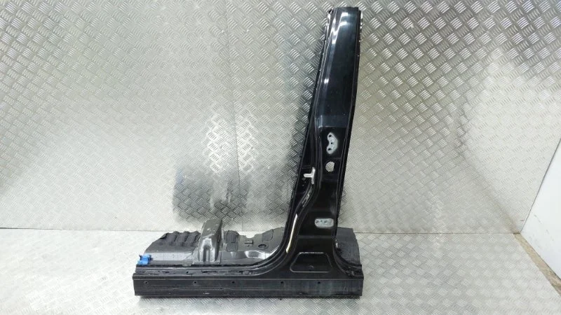 Порог со стойкой Toyota Land Cruiser 2012 200