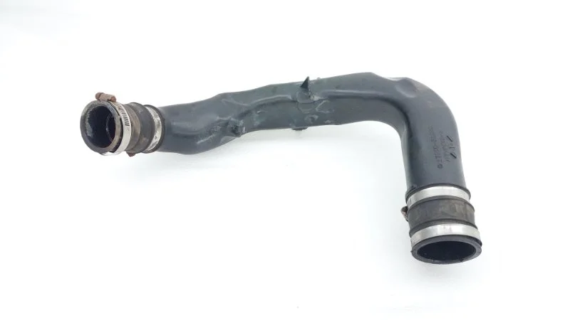 Патрубок интеркулера Toyota Land Cruiser 2012 200