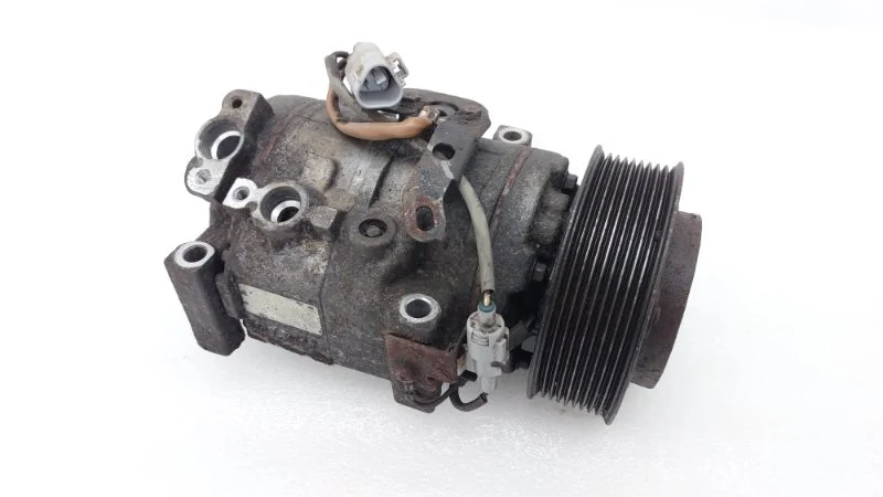 Компрессор кондиционера Toyota Land Cruiser 2012 200