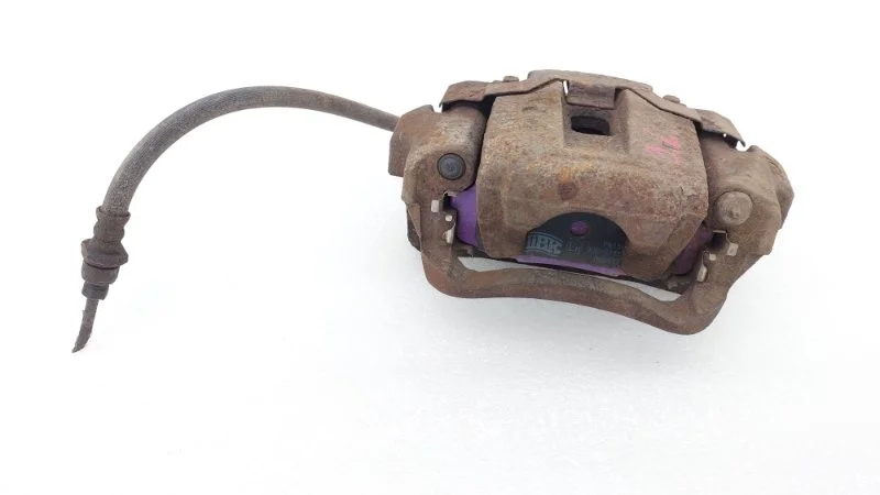 Суппорт тормозной Toyota Land Cruiser 2012 200