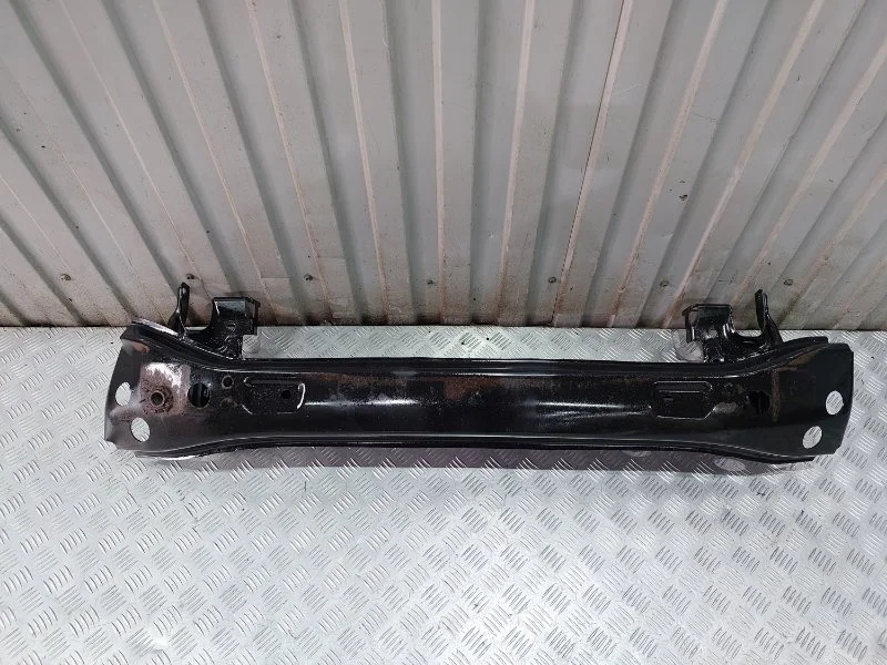 Усилитель бампера Volkswagen Transporter Caravelle 2014 T5