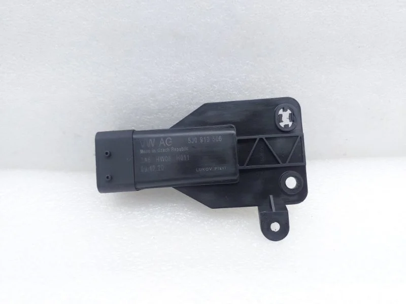 Блок управления вентилятором Skoda Rapid 2021 NK6