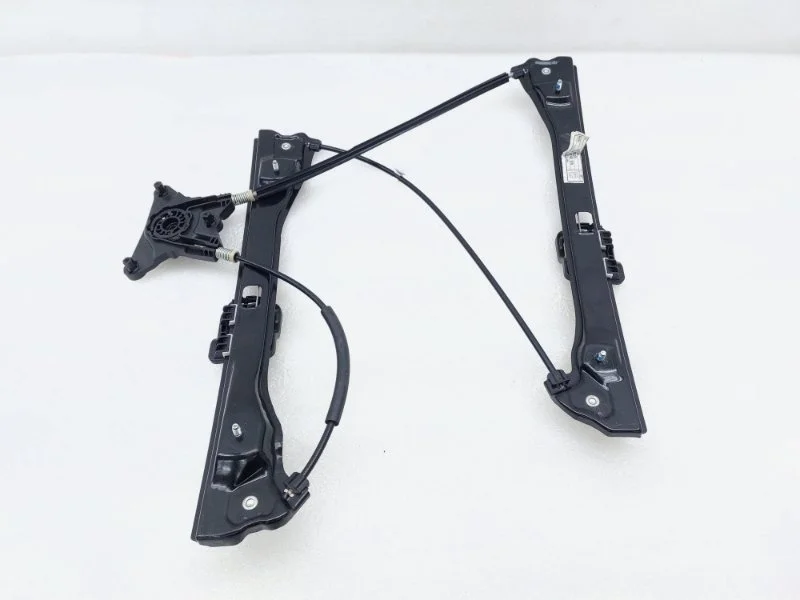 Стеклоподъемник электрический Skoda Rapid 2021 NK6