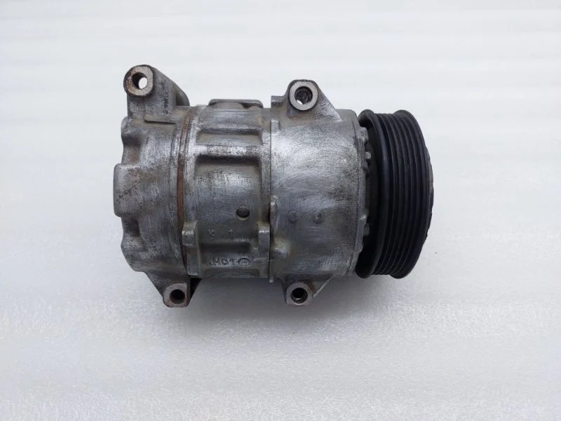 Компрессор кондиционера Toyota Camry 2017 55