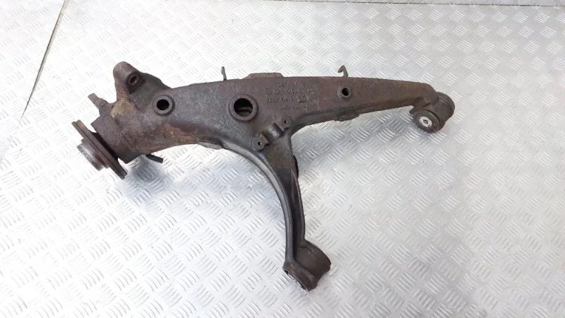 Рычаг подвески Volkswagen Transporter Caravelle 2011 T5