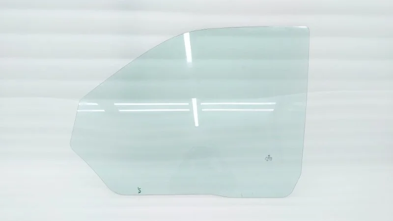 Стекло двери Volkswagen Transporter Caravelle 2011 T5