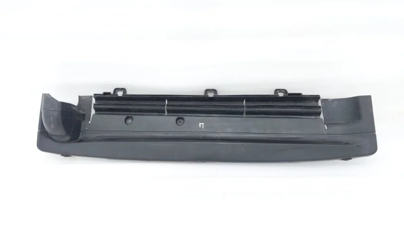 Воздуховод радиатора \ дефлектор Volkswagen Transporter Caravelle 2011 T5