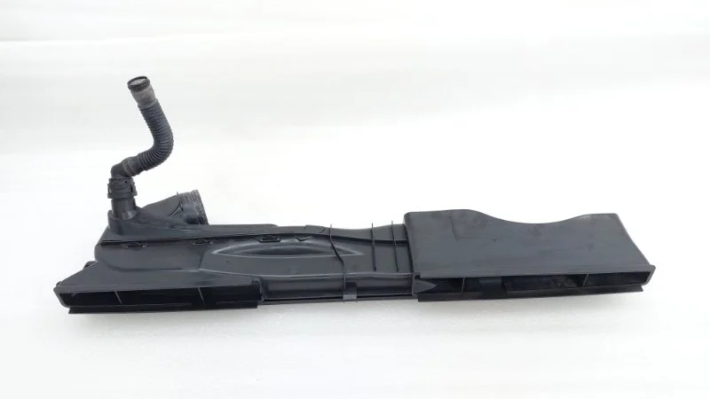 Воздухозаборник Volkswagen Tiguan 2022 AD1