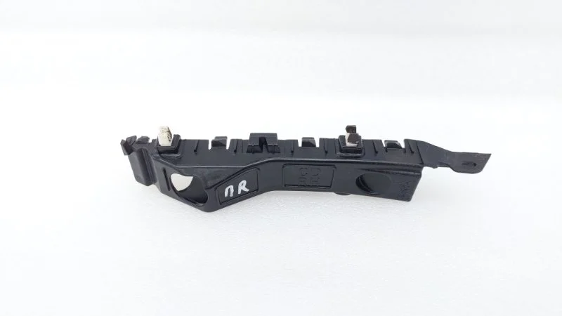 Кронштейн бампера Kia Ceed 2022 CD