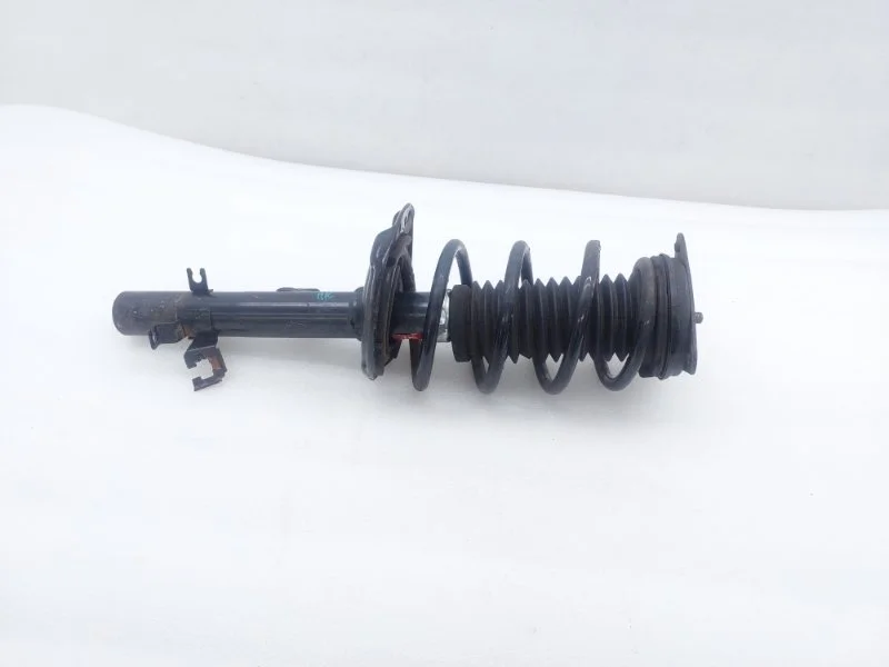 Амортизатор подвески Nissan Qashqai 2014 J11