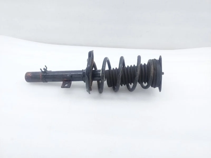 Амортизатор подвески Nissan Qashqai 2014 J11