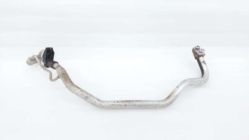 Трубка кондиционера Volkswagen Touareg 2021 CR7