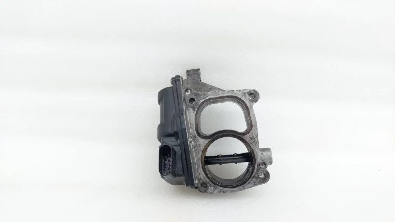 Дроссельная заслонка Volkswagen Touareg 2021 CR7