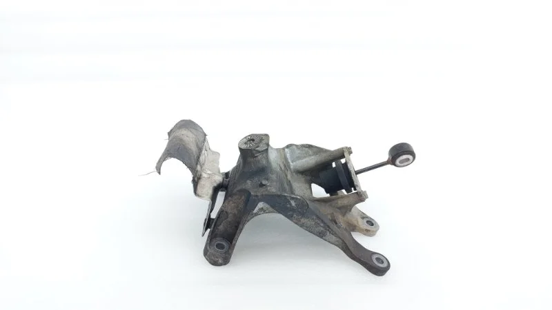 Кронштейн опоры двигателя Volkswagen Touareg 2021 CR7