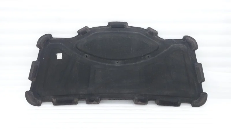 Шумоизоляция капота Volkswagen Touareg 2021 CR7