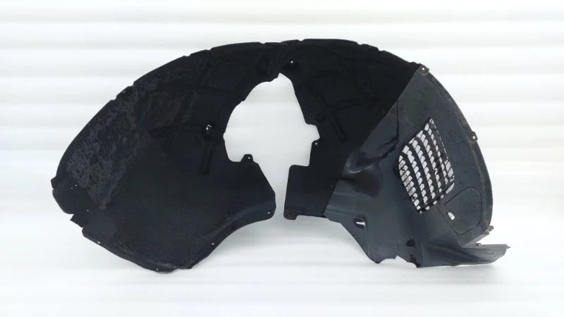 Подкрылок Volkswagen Touareg 2014 NF