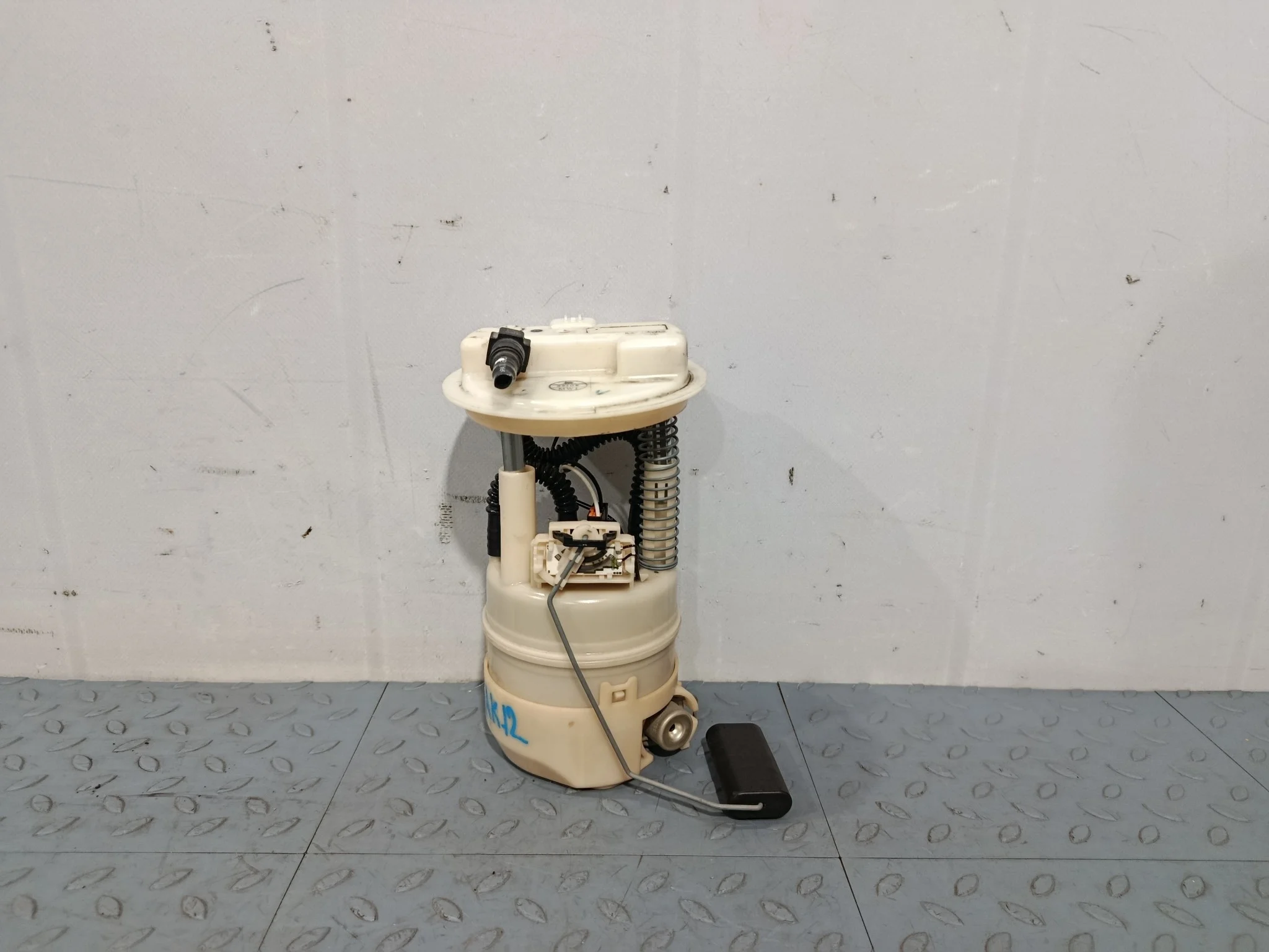 БЕНЗОНАСОС NISSAN 170409U01B