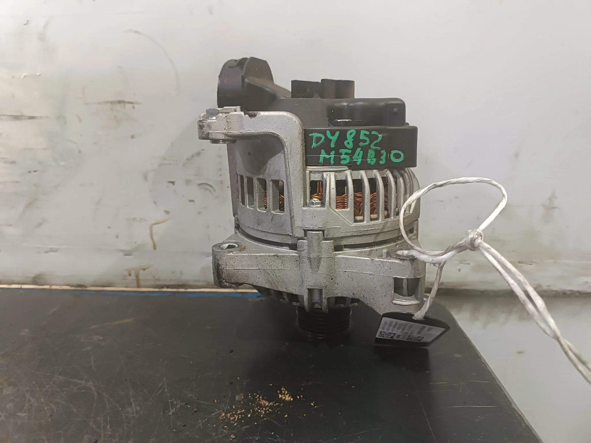 ГЕНЕРАТОР BMW 12317501690 DY852Z