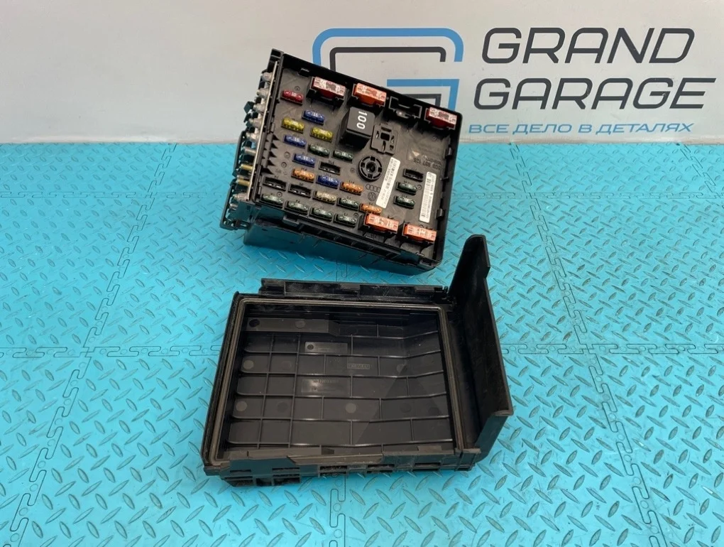 Блок предохранителей Volkswagen Sharan 2012 3C0937125 7N1 CAVA 1.4
