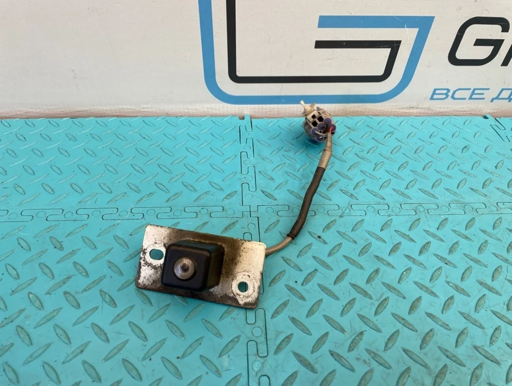 Камера заднего вида Mitsubishi Pajero 2010 8781A015 V93W 6G72 3.0