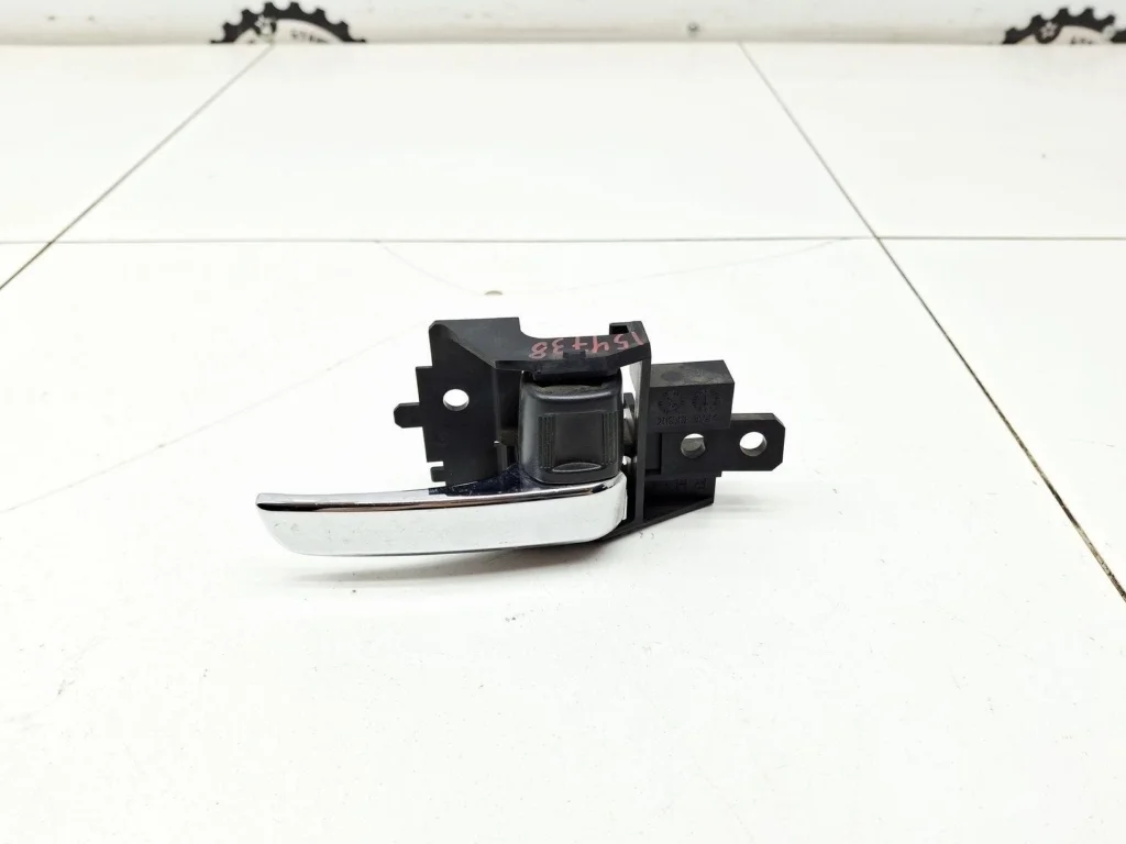 Ручка двери внутренняя правая Mitsubishi ASX