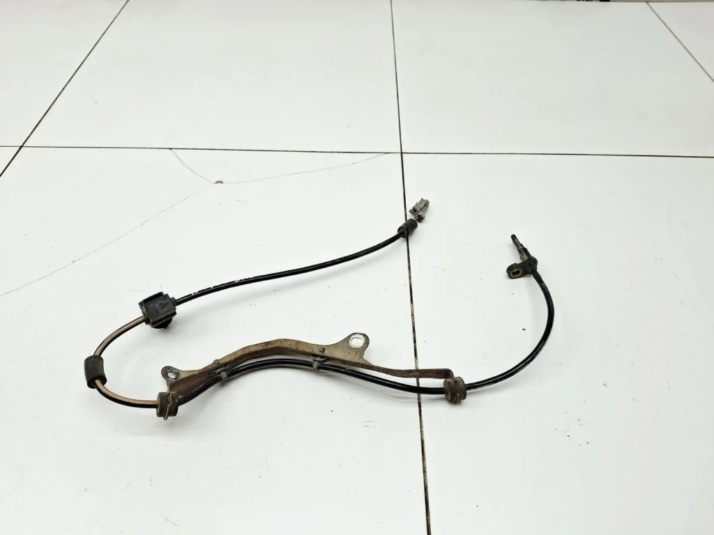 Датчик abs задний правый Subaru Impreza G12, GE, GH