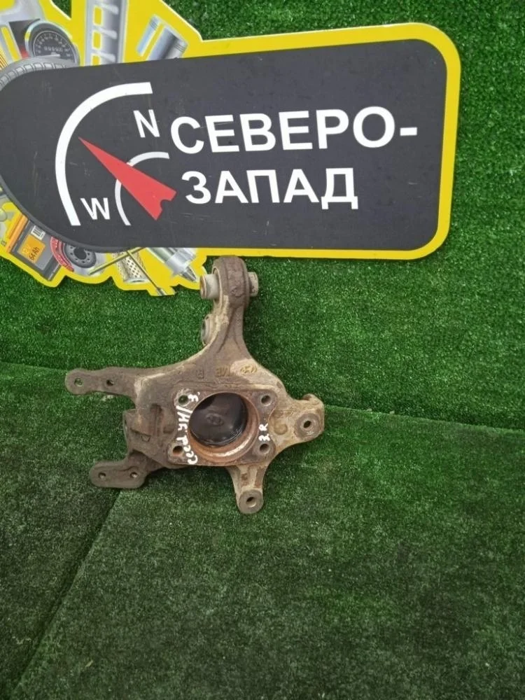 Кулак поворотный Kia Ceed 2009 527201H000 ED G4FC, задний правый